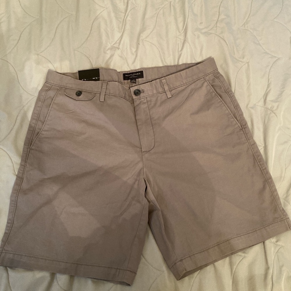 Banana Republic lived-in chino short skin fit 9" inseam